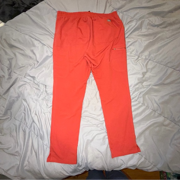 Figs women’s Clay Scrub Set - Picture 2 of 7